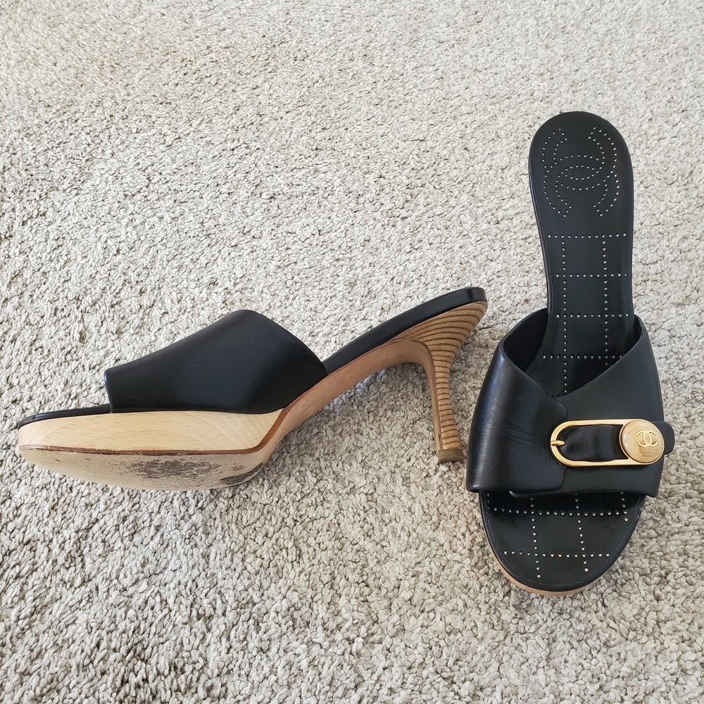 Chanel Vintage Black and Gold Women's Mule Sandal Heels